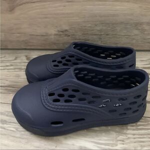 OshKosh B'gosh Toddler Boys Blue Clogs Size 7M